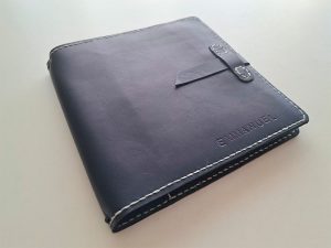cuaderno 14x14 1 Cuaderno de acuarelas con tapas de cuero tamaño 14x14