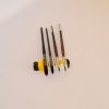 Soporte para pinceles con forma de bote de acuarela