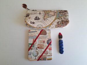 WhatsApp Image 2026-03-17 at 19.51.49 Kit Viajero cuaderno A6 papel motivo Sellos viaje, estuche plano y apoya pinceles