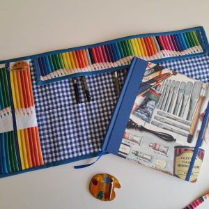 Kit cuaderno 19x19 papel motivo pinceles, porta pinceles enrollable 2 en 1 y apoya pinceles