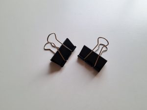 Set 2 pinzas negras sujeción