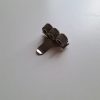 Soporte metálico para pinceles y lápices